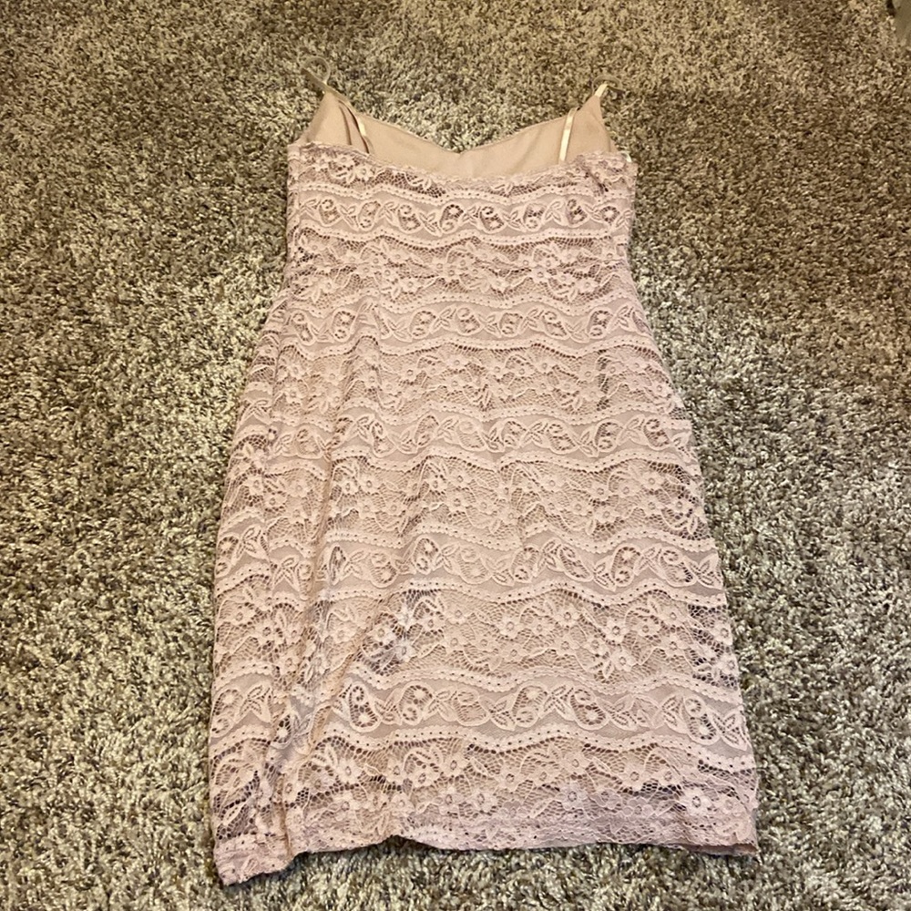 Lovely day dress - Picture 3 of 4